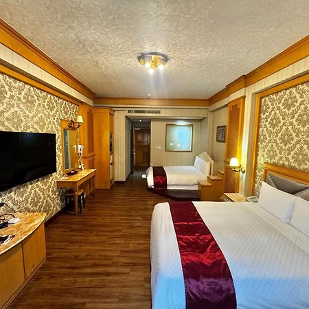 I Live Motel Kaohsiung Extérieur photo