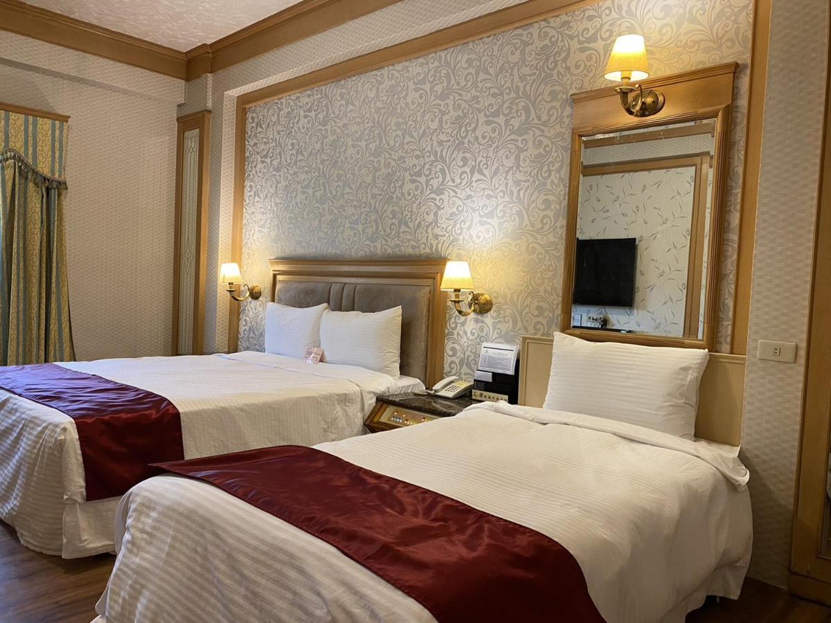 I Live Motel Kaohsiung Extérieur photo