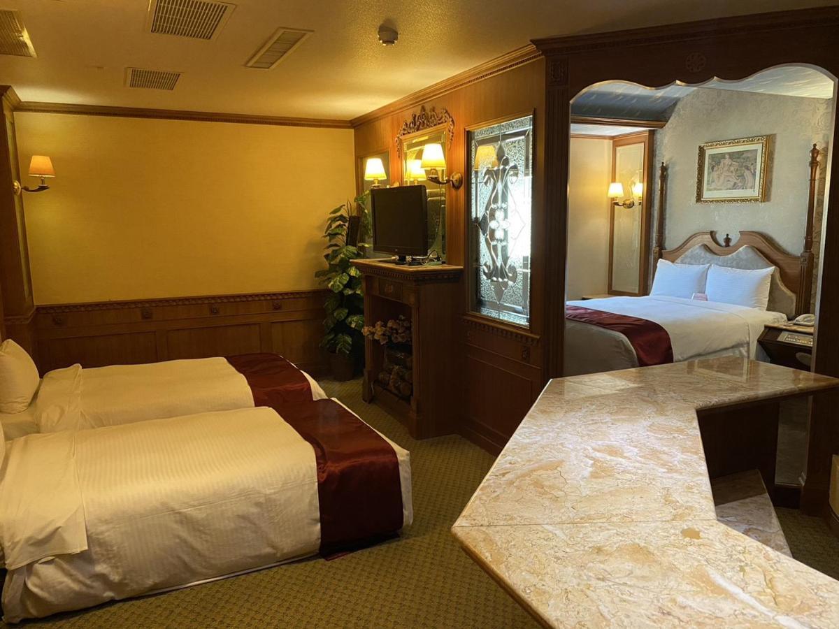 I Live Motel Kaohsiung Extérieur photo
