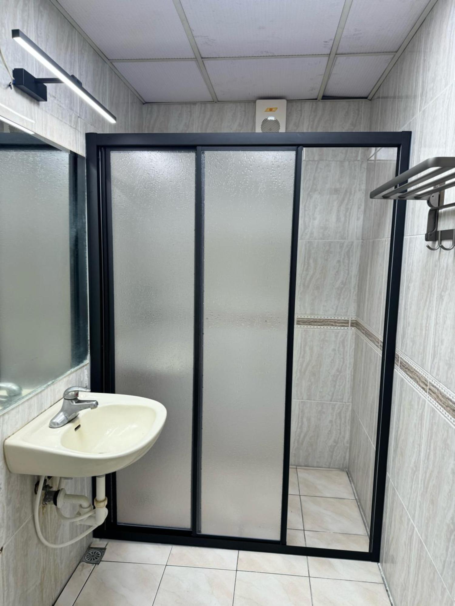 I Live Motel Kaohsiung Extérieur photo