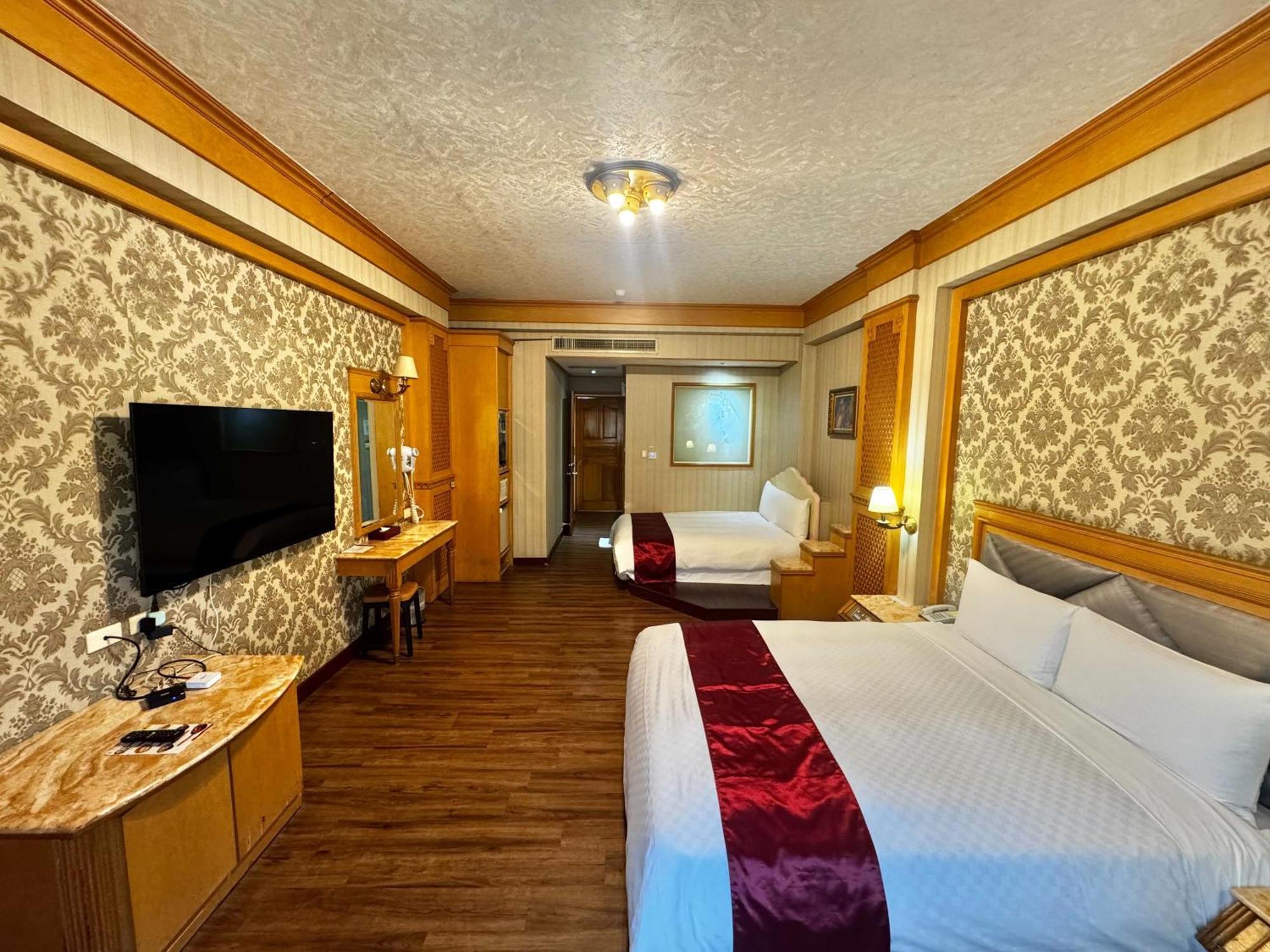 I Live Motel Kaohsiung Extérieur photo